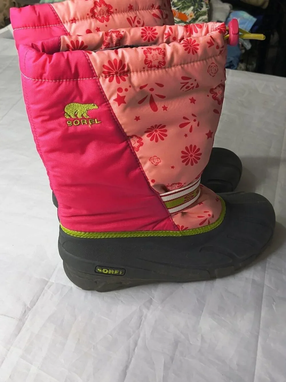 Sorel Boots Girls Youth Pink Floral Rubber Slip On Winter Snow Boots size 7